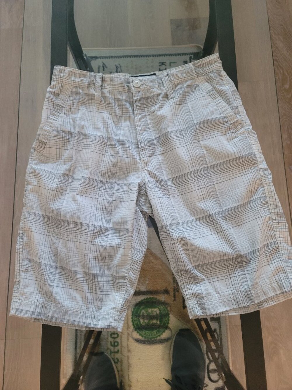 American Rag White Gray Patterned Shorts 31" Waist In Excellent Condition